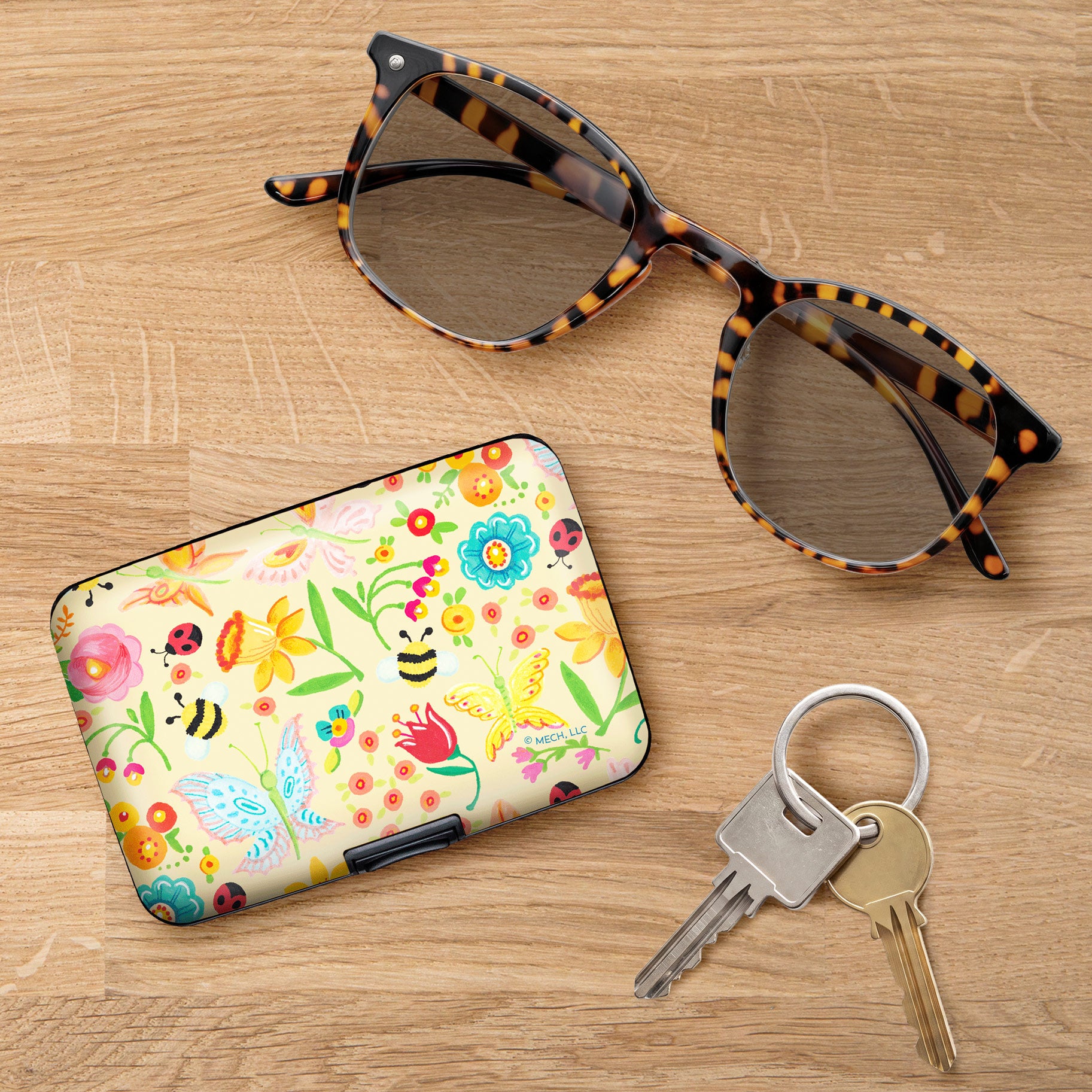 Mary Engelbreit Simple Spring Toss RFID Hard Travel Wallet