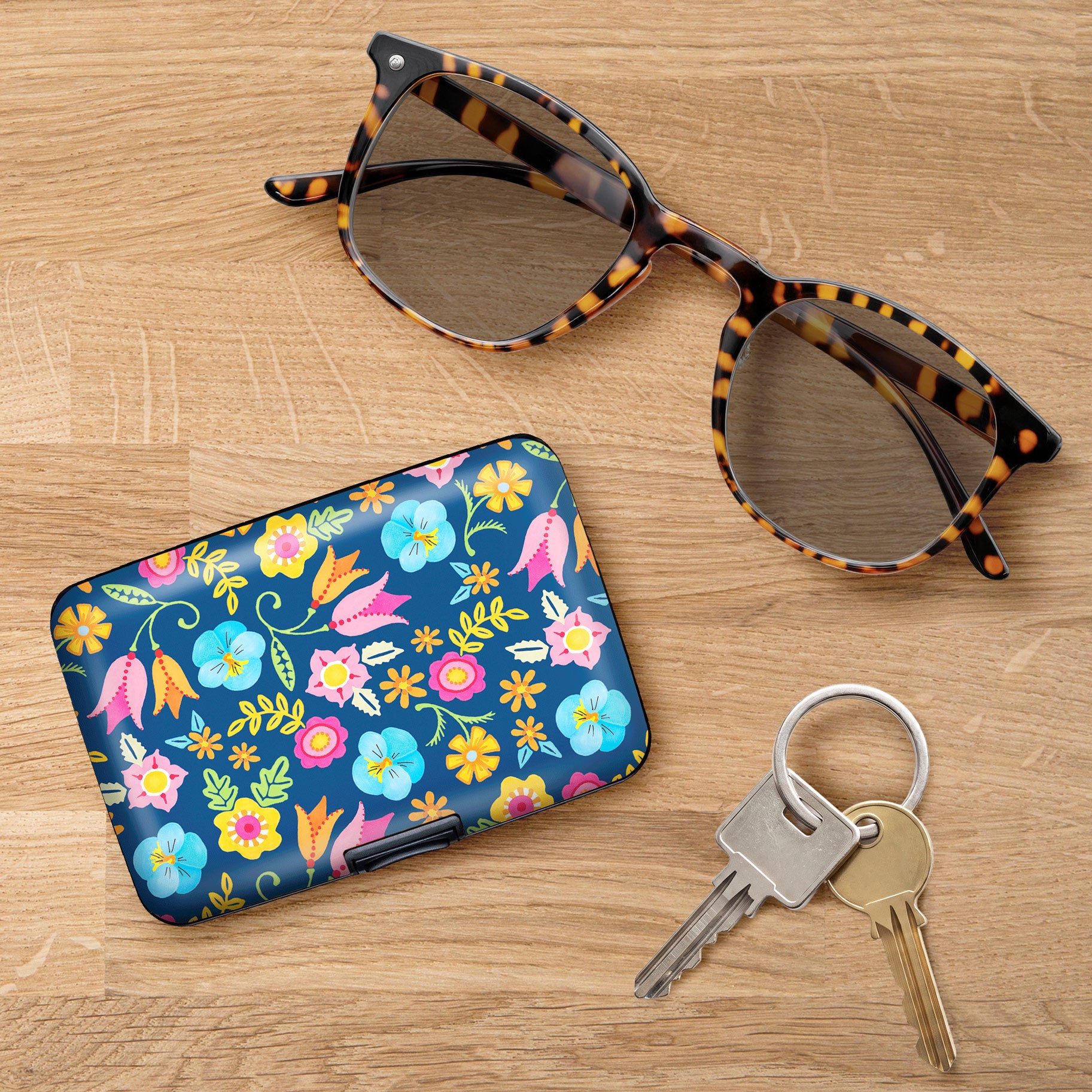 Mary Engelbreit Tropical Flower Toss RFID Hard Travel Wallet